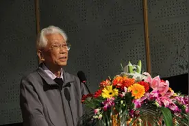 他是原上海市检察长，官至副部级，17岁入党，4个字概括他的一生图片