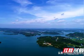 「航拍湘潭」组图八：湘乡市图片