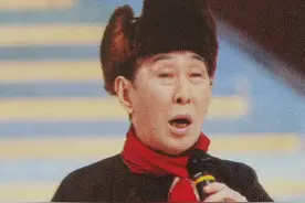 你只知他是一代慈善伶王，却不料到竟然是赌王靠山？图片