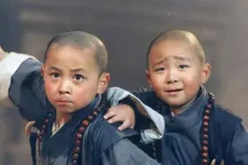 过气童星究竟过得多心酸？长残无戏拍，直播被群嘲，8岁离开人世图片