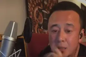 吐槽完《惊雷》后，杨坤点名刘德华算不上歌手，曾评价杨幂假唱图片