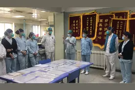 北京积水潭医院新街口院区急诊科进行呼吸道传染病应急演练图片