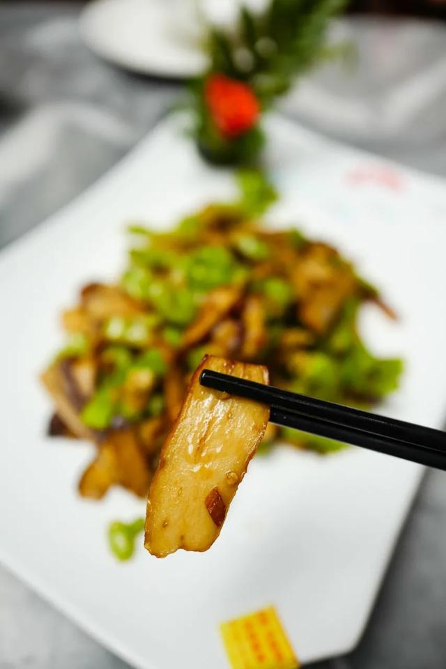 吃蘑菇起鸡皮疙瘩 吃蘑菇起鸡皮疙瘩