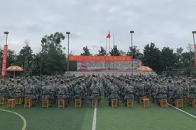 风华正茂抒壮志 参军报国正当时 我区举行2020年新兵入伍欢送仪式图片