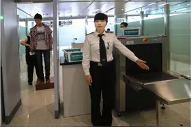 机场过安检，女人的“隐私”在仪器上会看到吗？说了你别不信图片