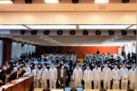 被告人王泽等55人涉黑案今日开庭审理图片