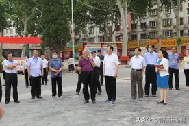 市关工委到商丘市回民中学调研，交答卷获领导称赞图片