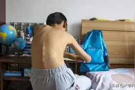 765分学霸开学军训中暑离世，到底是军训强度过大还是身体羸弱图片