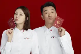 苗苗官宣结婚后现身，穿着宽松孕相明显，和郑恺牵手搂肩似老夫妻图片