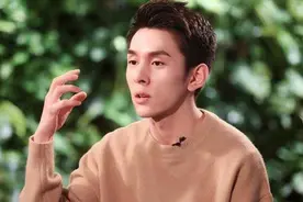 网爆李佳琦学历造假，本人回应，别瞧不起高中毕业生图片