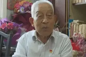 中国严禁持枪，山东96岁老汉却持有双枪70多年，他有何特殊身份？图片