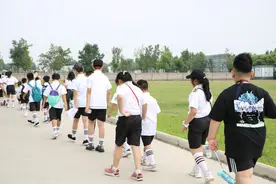 少年机长丨跟着小牛顿一起点亮航空梦吧图片