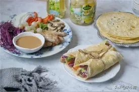 国庆假期最后一天，孩子想吃卷饼，新做法大受欢迎，太好吃了图片