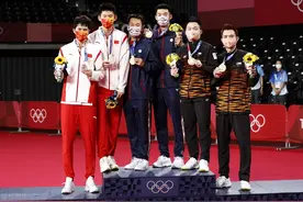 中华台北队拿下历史上首枚奥运羽毛球金牌图片