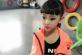 00后翻拍《白娘子》演员生活照曝光，陶奕希自带蛇精脸图片