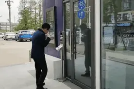 全年无休、刷脸通办、自助办理！哇塞！“AI无人警局”原来是这样图片