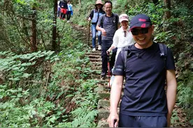 台州市黄岩区头陀镇飞鹰道，半空走廊挂山壁，满山故事谱传奇图片