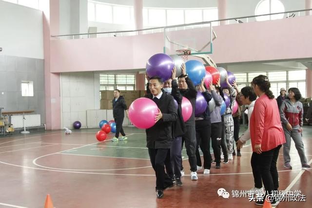 运动会通讯稿范文 运动会通讯稿范文300字(图11) 运动会通讯稿范文 运动会通讯稿范文300字(图11)