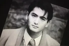带刘德华入行，被张国荣奉为偶像，越老越火的他才是真顶流图片