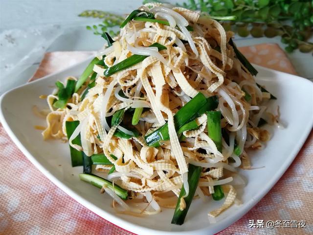 春季，做家常小炒首选它，素炒不放肉，清爽可口，怎么吃都不长肉