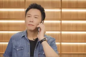 56岁温兆伦有儿子？皮肤比爸黑还一嘴东北口音，真实关系尴尬图片