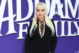 美国女歌手克里斯蒂娜·阿奎莱拉 美丽自信图片