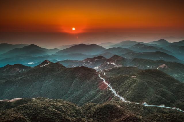 只有10%广东人才知道的粤北“云海天池红叶”，让人一眼沦陷