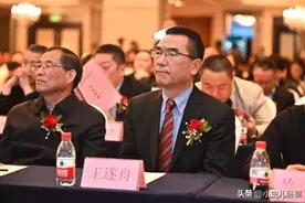亚细亚缔造者王遂舟，三板斧声名鹊起，萧瑟秋风，壮志未酬人已去图片