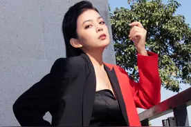 谈莉娜发文疑似内涵肖战，网友却扒出更尴尬的嘲点，团队白庆祝了图片