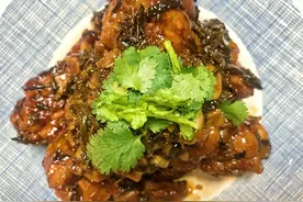 在家自制色香味浓的茶香鸡翅根，鸡翅嫩滑，茶香四溢，好吃到吮指图片