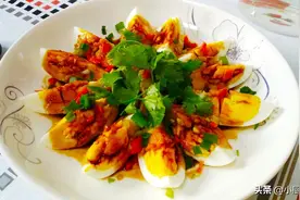 煮鸡蛋没滋味不用急，只要多加这一步，一下子就有滋有味了图片