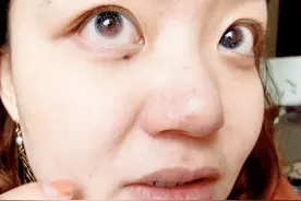 油皮救星妆前？连毛孔都看得清的超真实贝玲妃反孔精英测评！视频封面