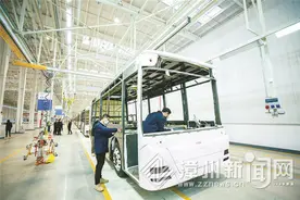 龙海金龙新能源汽车产业基地复工 到岗率逾95%图片