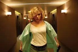 《超体》｜大脑的潜力被百分之百运用会是什么样子图片