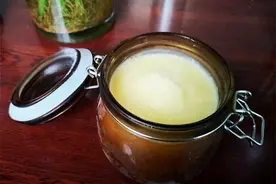 脸上经常长痘可以吃蜂王浆吗？蜂王浆去痘痘有副作用吗？图片