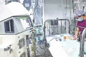 惊心！3岁半男孩误喝杀虫剂两次洗胃图片