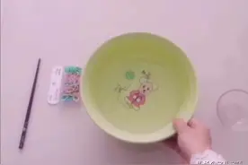 亲子早教游戏1000例——捞小鱼（动作）图片