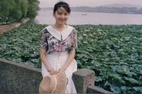 离95年春晚还有5天，彩排的赵本山接到一个电话，连夜赶回老家图片