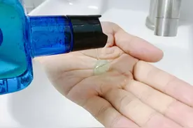 洗头洗脸洗澡一瓶搞定，德国配方三合一沐浴露，小姐姐喜欢的味道图片