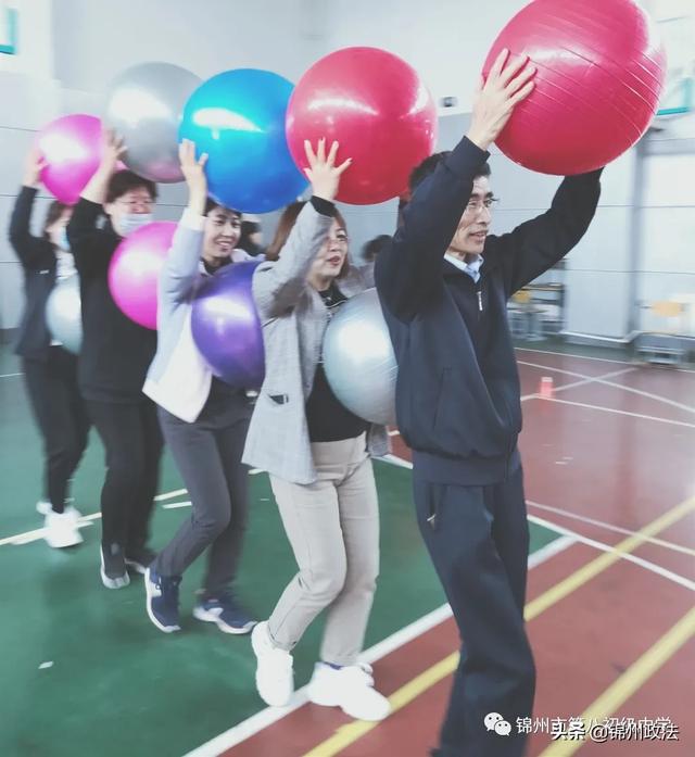 运动会通讯稿范文 运动会通讯稿范文300字(图10) 运动会通讯稿范文 运动会通讯稿范文300字(图10)