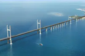 斥资147亿，中国首座公铁跨海大桥诞生，惠及百万人，印度羡慕了图片