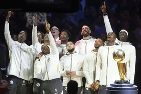 NBA史上最大钻戒让范乔丹变真乔丹，卫冕冠军还能震撼世界吗图片