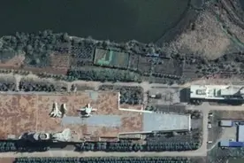武汉有座“水泥航母”，初建时遭西方嘲笑，用途曝光后集体佩服图片