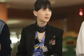 papi酱人设崩塌：孩子随父姓，我就该被骂图片