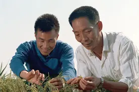 长街相送袁隆平：他以人民需求为己任，人民不会忘记他图片
