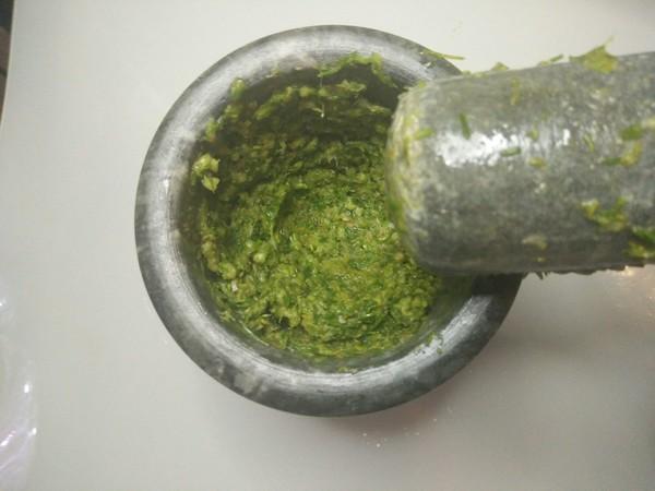 这才是韭菜花的正确腌制做法，味道鲜美好吃，方法超简单