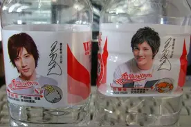 娃哈哈唯一继承人，一辆“吉利”开了十几年，征婚条件让人为难图片