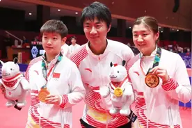 孙颖莎教练公布离队原因！为家庭放弃国乒，培养女儿成世界冠军图片