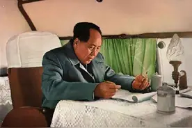 空姐眼中的毛主席：初见怕得躲起来，相处后反而像个随和的普通人图片