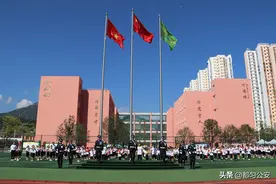特巡警大队：开展升旗仪式 传承优秀精神图片